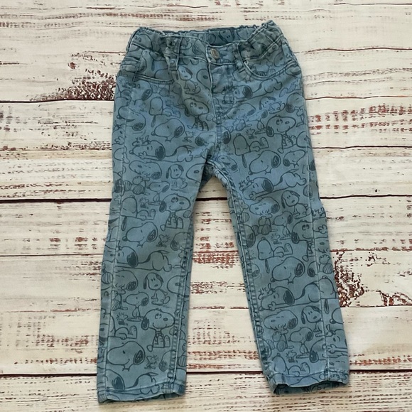 H&M Snoopy Jeans. Unisex Size 18 Months - Picture 1 of 3